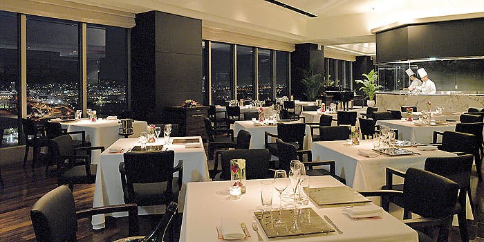 16位 個室予約可！フランス料理「Kobe Grill」の写真1
