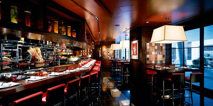 「ジョエル・ロブション」のレストラン。フレンチの真髄を味わえるランチ３選の画像