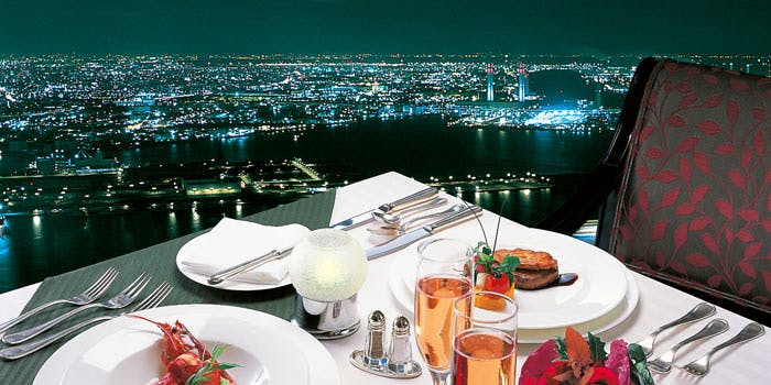 食事も景色も最上級！横浜で夜景が楽しめるおすすめレストラン8選の画像