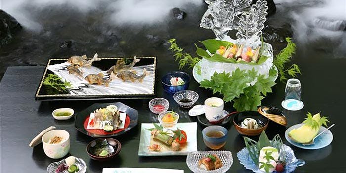 【2018年夏】京都「川床ディナー」が楽しめるお店８選の画像