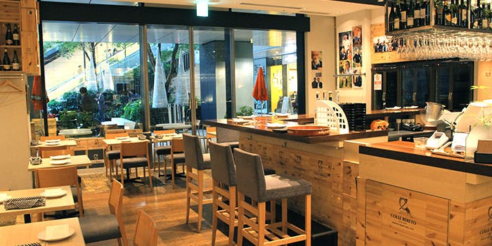 東京・京橋でおすすめのカフェ12選！朝食からランチ、ディナーまで！の画像
