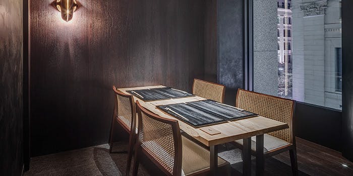 肉寿司肉和食KINTANのテーブル席