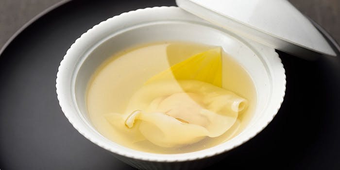茶禅華のワンタンスープ