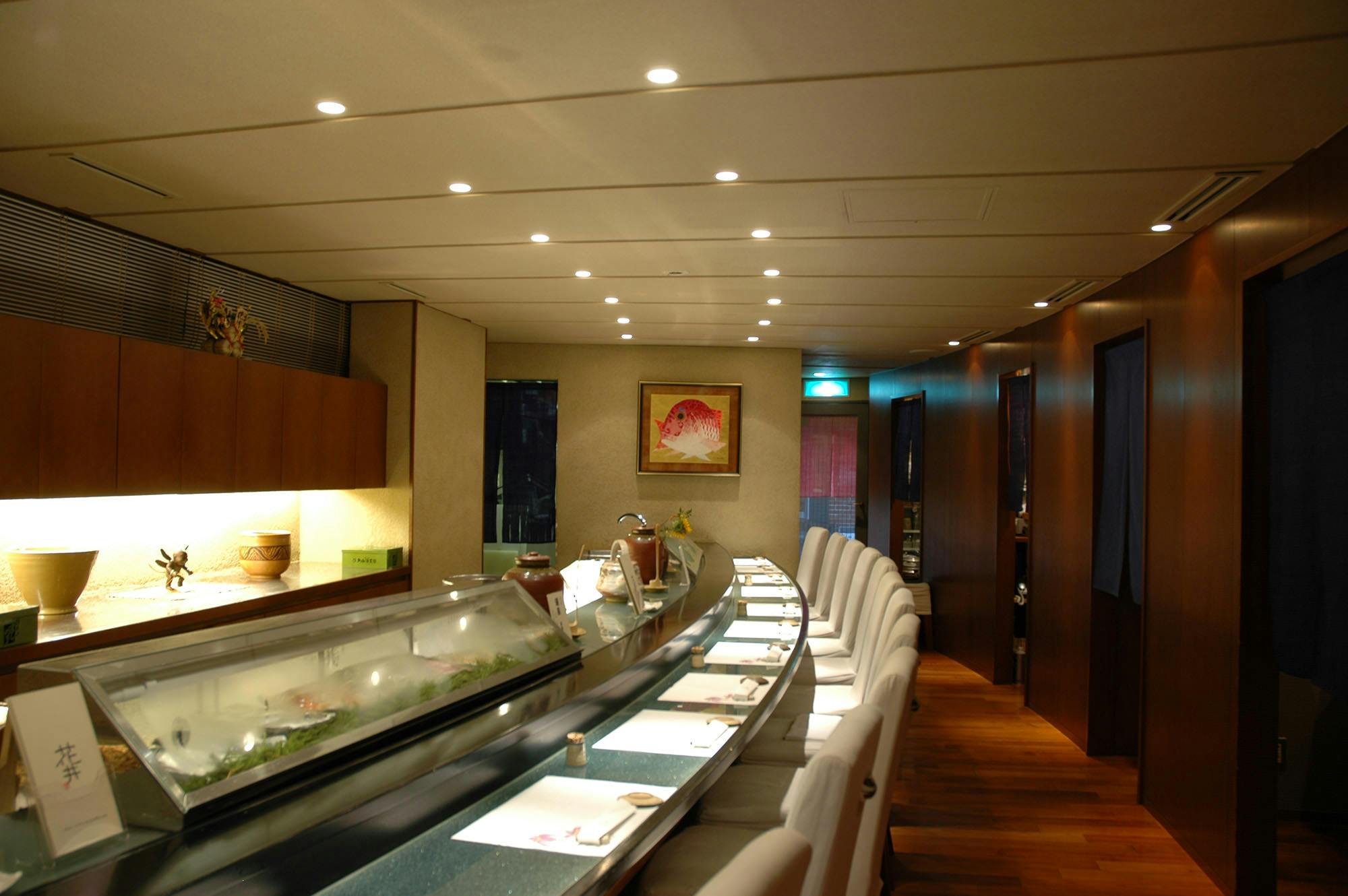 花井鮨 南青山 Okaimonoモール レストラン