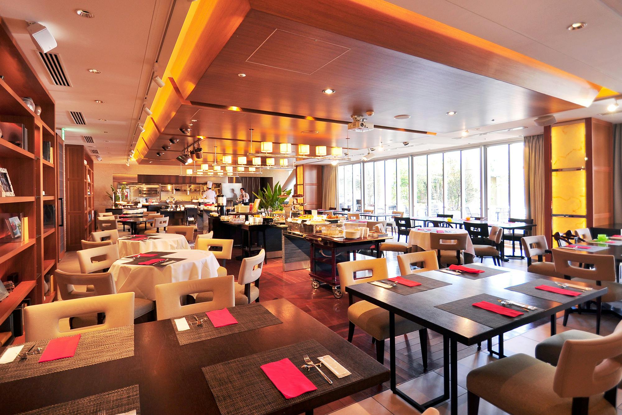 The Garden Restaurant Bar ホテルアークリッシュ豊橋 Okaimonoモール レストラン